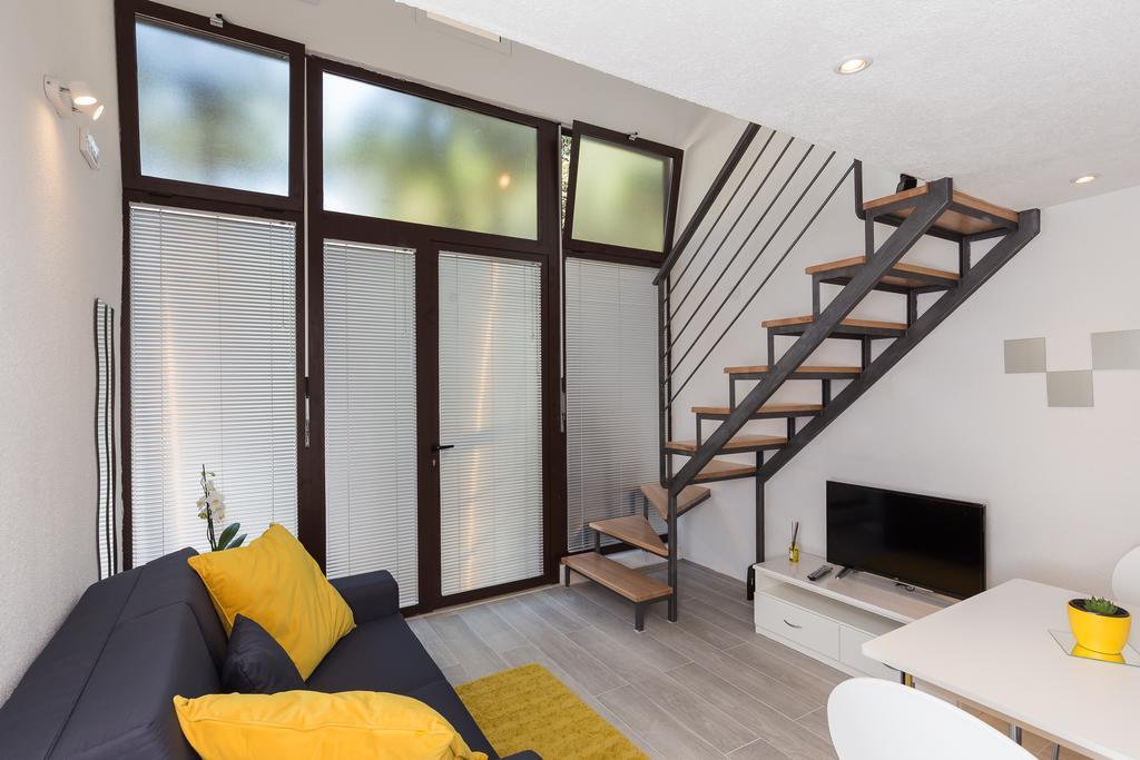 Pomet Apartment